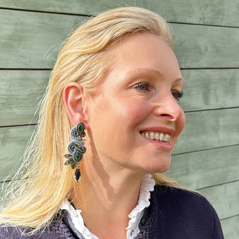 SchwesterSchwester Vorbestellbar - Raffinierte Soutache-Ohrstecker in Blautönen zollfrei