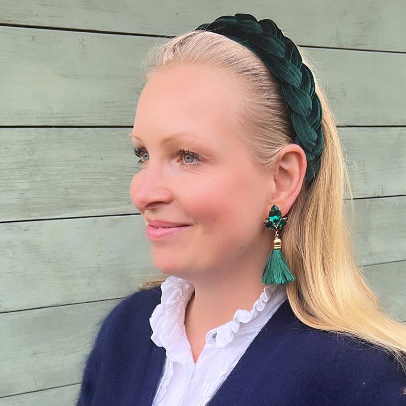 SchwesterSchwester Glitzernde Ohrstecker in Dunkelgrün mit edler Quaste von AmuseToi Letzte 3 Tage