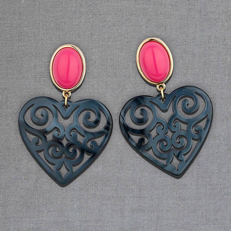 SchwesterSchwester Schöne Herz-Ohrringe mit pinken Ohrsteckern und Herz-Ornamenten in Dunkelblau von AmuseToi Sonderangebot der Fabrik