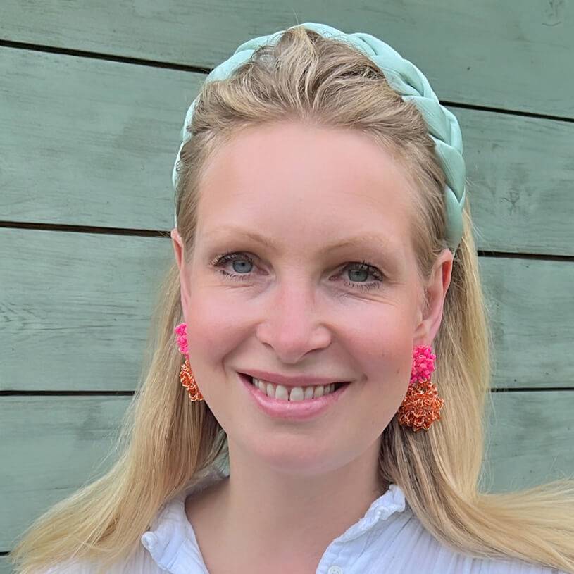SchwesterSchwester Bunte Perlen-Ohrringe aus zwei Blüten in leuchtendem Pink und Orange Fabrikpreis