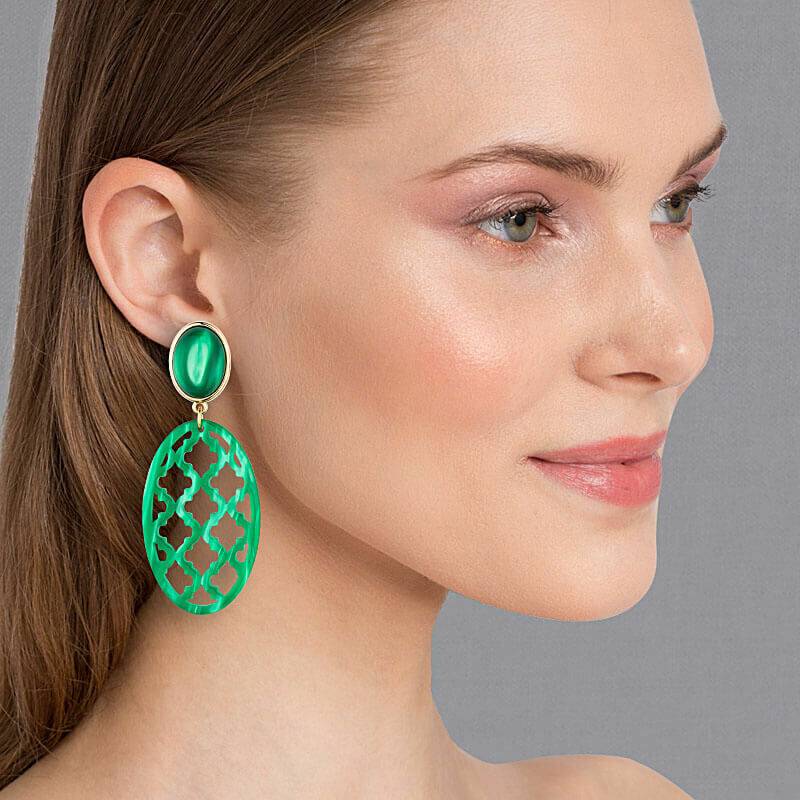 SchwesterSchwester Vergoldete Ohrstecker in schimmerndem Dunkelgrün mit schönem Oval im Marrakesch-Stil von AmuseToi Top Angebot