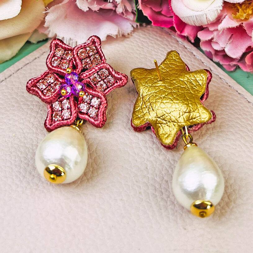 SchwesterSchwester Süße Blumen-Soutache-Ohrringe in Puderrosa mit kleinen Baumwolltropfen Clearance-Verkauf